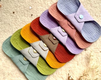 Extra-thin reusable panty liners: organic cotton muslin, different sizes