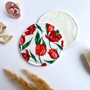 Floral Bamboo Reusable Breast Pads: Eco-Friendly Nursing Pads