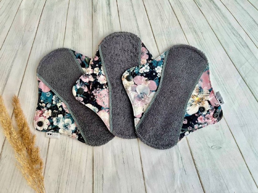 オーガニック竹布ナプキン3枚パック：再利用可能な花柄パンティ