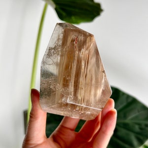 Grade AAA Natural Rutile Amphibole Quartz, Angel Phantom Quartz - from Taquaraçu de Minas, Brazil AFC02,263g