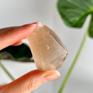Grade AAA Natural Rutile Amphibole Quartz, Angel Phantom Quartz - from Taquaraçu de Minas, Brazil AFC40, 47g