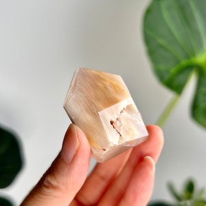 Grade AAA Natural Semi-Polished Amphibole Quartz, Angel Phantom Quartz - from Taquaraçu de Minas, Brazil AFC15, 34g