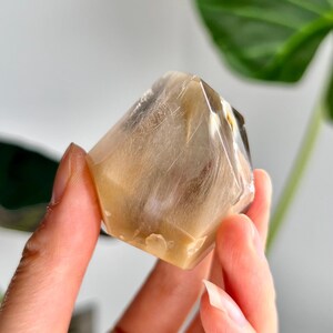 Grade AAA Natural Rutile Amphibole Quartz, Angel Phantom Quartz - from Taquaraçu de Minas, Brazil AFC45, 74g
