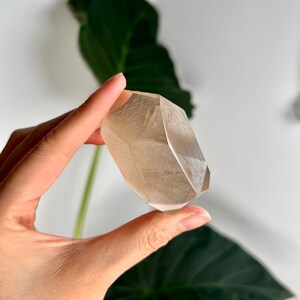 Grade AAA+ Natural Amphibole Rutile Quartz, Angel Phantom Quartz - from Taquaraçu de Minas, Brazil AFC11, 108g