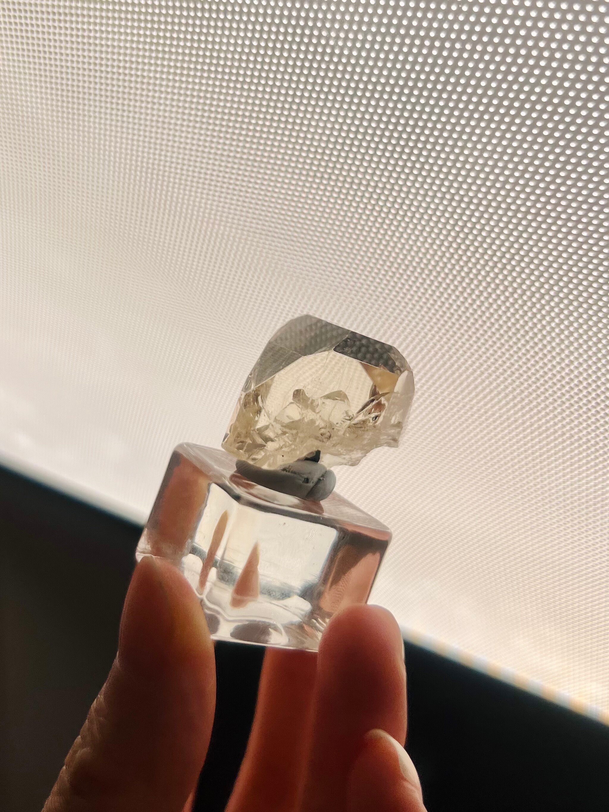 グレードAAA 100%天然ターミネイトトパーズ、パキスタン・スカルドゥ産