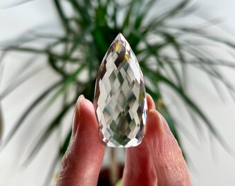 Chama Lemuriana Facetada de Gema de Alta Qualidade - Cristal de Qualidade Premium, Cura e Manifestação, DFH09, 27g