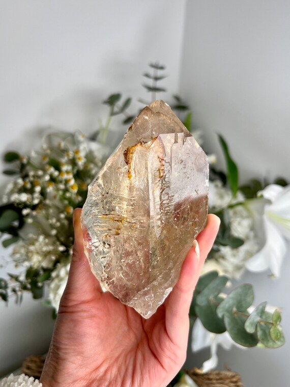 グレードAAA天然ゴールデンシトリンカテドラルポイント、大きな虹付き