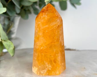 Torre de sanación dorada de grado AAA: cuarzo hematoide natural para máxima sanación, abundancia y alta frecuencia energética GHC46, 155 g