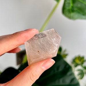 Grade AAA Natural Rutile Amphibole Quartz, Angel Phantom Quartz - from Taquaraçu de Minas, Brazil AFC21, 38g