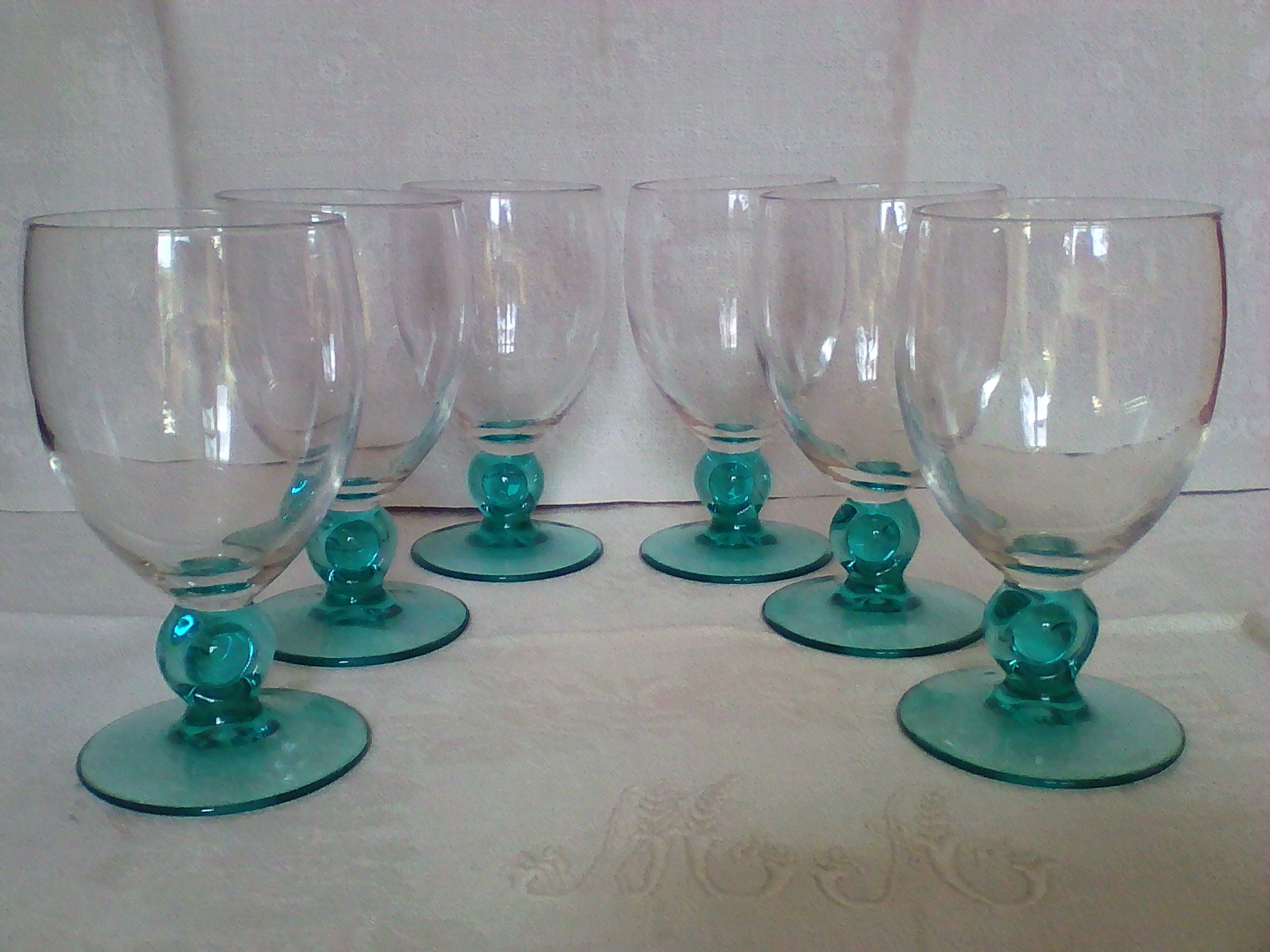 Set of 6 Six Luminarc Wine Glasses Green Stem Wine Glasses Etsy