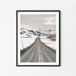 Island Snow Road | Berg-Print-| Island Fotografie | Island Print | Landschafts-Wand-Kunst | Bergwand Kunst | Natur Drucke