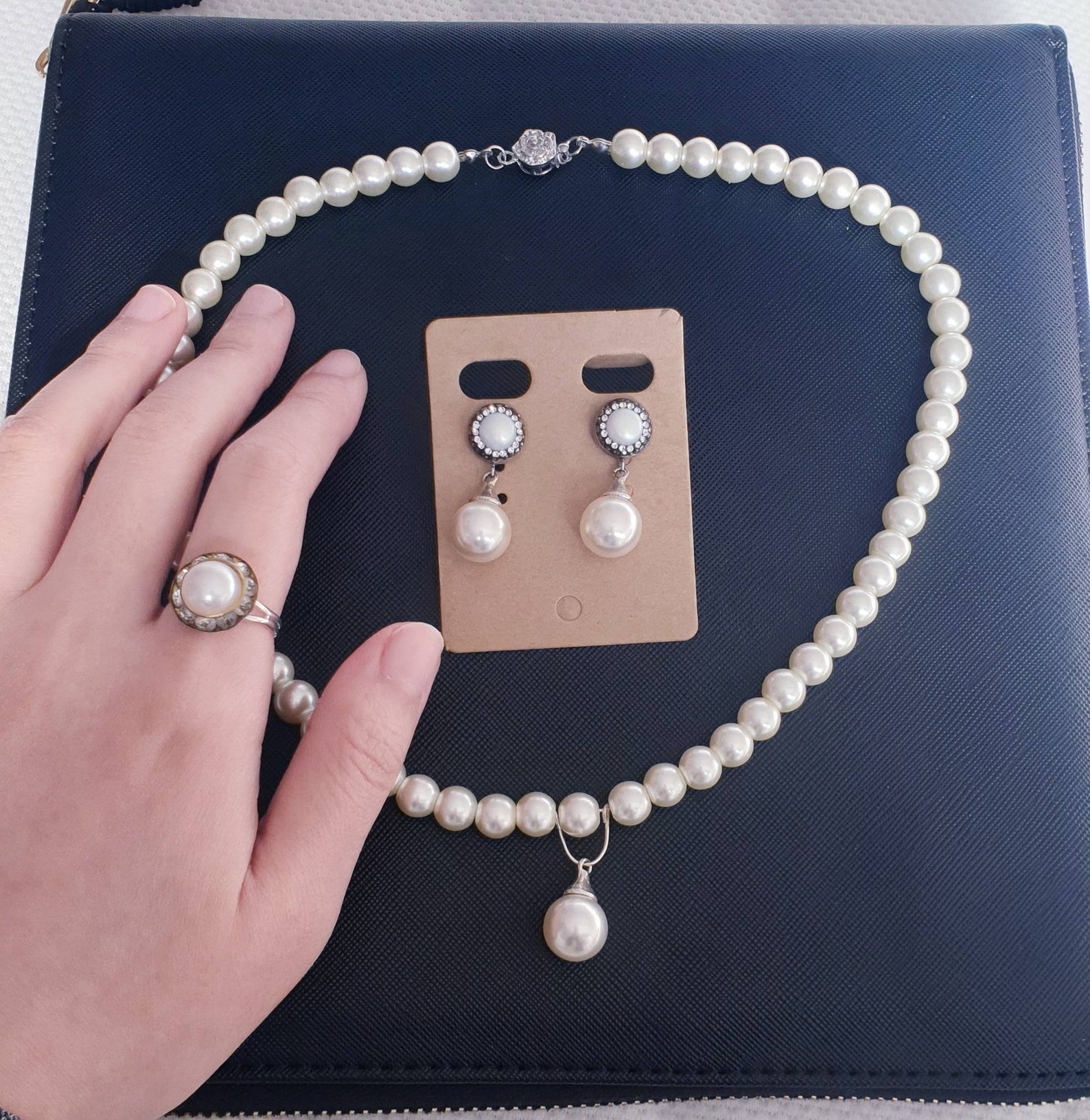 Duchess of Windsor pearls imitation Wallis Simpson pearl | Etsy