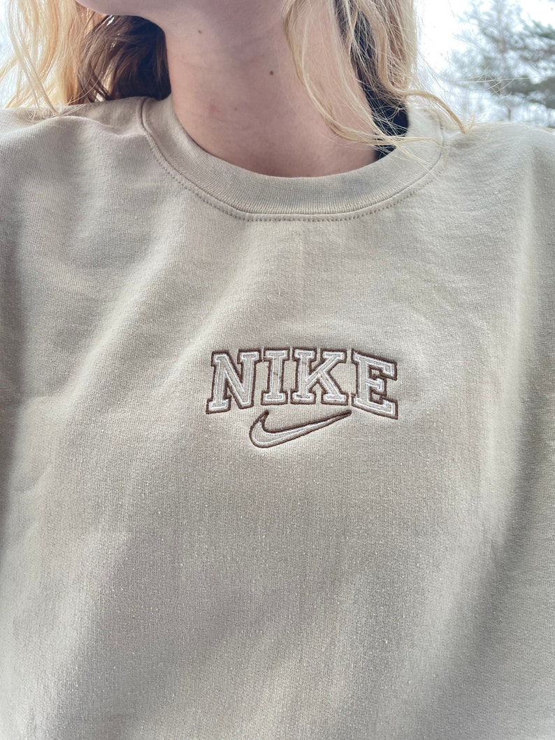 90's vintage nike crewneck