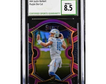 2020 Panini Wähle 44 Justin Herbert Die-Cut Lila Prizm CSG 8.5