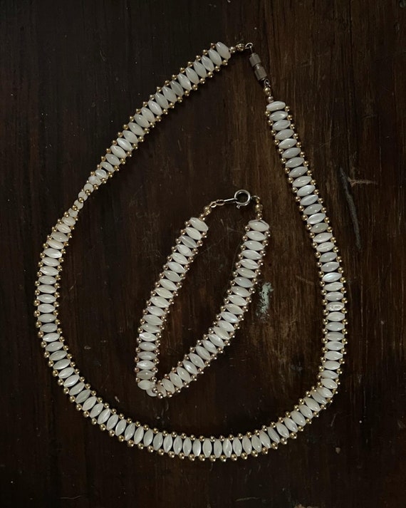 Vintage Necklace & Bracelet Set - Opalescent Whit… - image 3