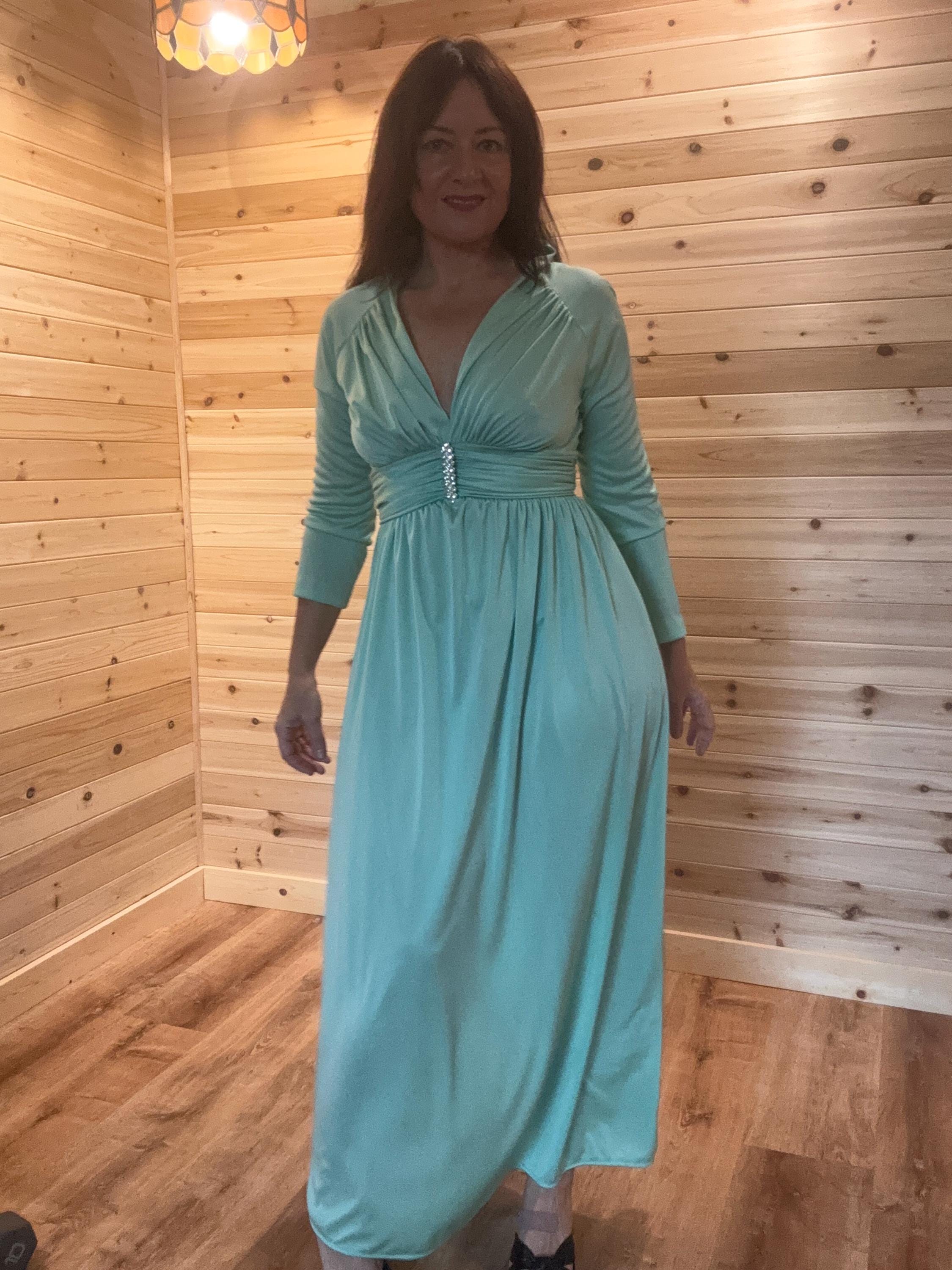 slim fit dress slacks Seafoam & Emerald Tiered Frill Sleeve Midi Dress main image 0