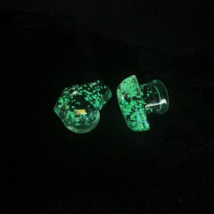 Pairs Glow In the Dark Glass Ear Plugs/Gauge Earrings/Single Flare Ear Gauges/Plug Gauges/Unisex Ear Expanders Stretcher 2G 0G 00G 1/2&quot;