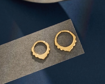 16G gouden kleur bloemen dubbele septum ring/Daith-oorbel/Daith Hoop/1 stks/helix piercing/septum sieraden/Conch scharnierende clicker/Daith Clicker