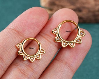 16G roestvrij staal gouden bloem CZ septum ring/Daith-oorbel/Clear CZ kraakbeenring/helix piercing/septum sieraden/conch scharnierende clicker/cadeau
