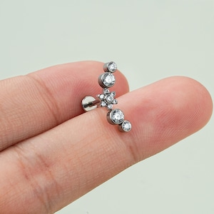 16G Titanium Flower Lined CZ Stud/Cartilage Stud/Internally Threaded/Tiny Nose Stud/Nose Ring/Labret Stud/FlatBack Stud/Helix Stud/Gift