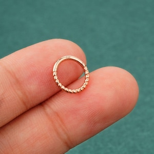 16G 14K Rose Gold Twisted Knorpel Hoop / Helix Piercing / Klappsegment Ring / Nase Hoop / Daith Ohrring / Muschel / Tragus Schmuck / Helix Hoop / 1 STÜCK