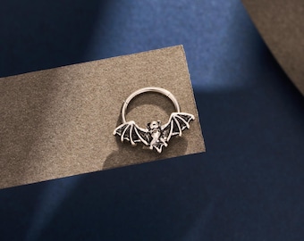 Anneau de septum chauve-souris bruni en argent 16G/créoles Daith/hélice hélicoïdale/boucle d'oreille cartilage/anneau de conque clicker à charnière/créoles nasales/boucle d'oreille hélice/bijoux d'Halloween