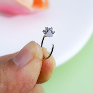20G Titanium Dog Paw Nose Ring/Nose Piercing/Nostril Ring/Nose Hoop/Nostril Piercing/C Shape Nose Jewelry/Nostril Jewelry/Tiny Nose Ring