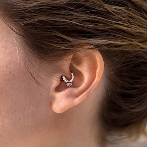 16G Evil Eyes Daith Jewelry, Dangle Septum Rings, Helix Hoops, Cartílago Pendientes, CZ Bistured Segment Ring, 316L Surgical Steel Conch Earring
