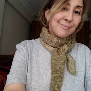Crochet Pattern / Crochet Mini Scarf Written Pattern for Beginners/Crochet With GG / Instant PDF Download