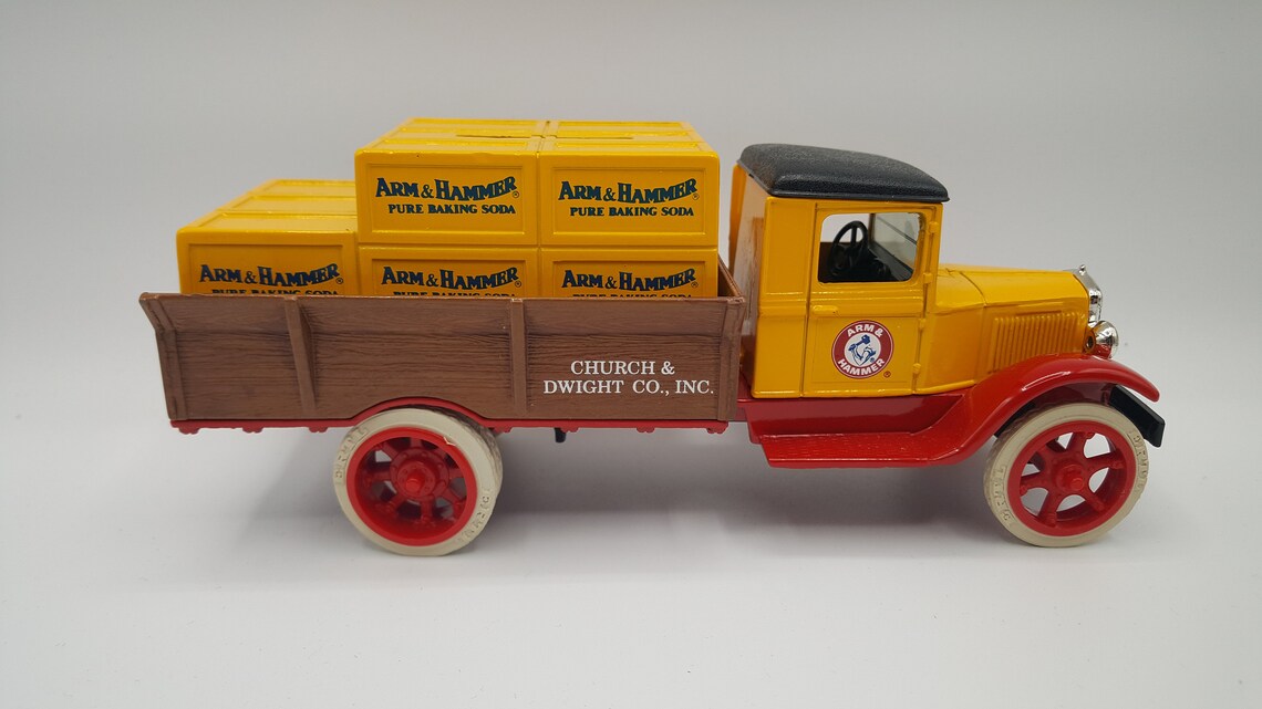 Arm & Hammer 1931 Hawkeye Truck Diecast Bank Ertl 9229 1/25 Etsy