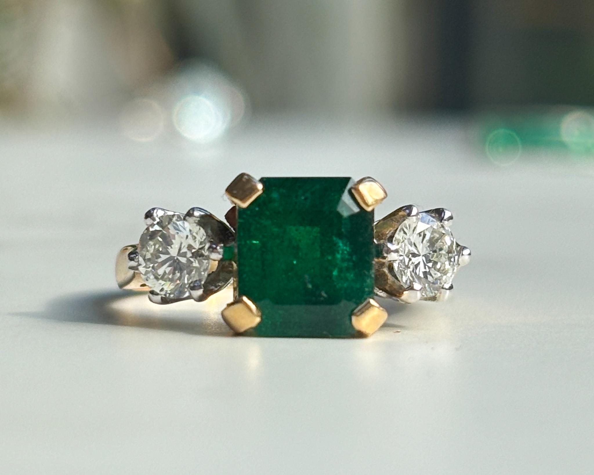 Vintage Emerald and Diamond Trilogy Ring, Emerald Three Stone Engagement Ring, May birthstone Fabulous Emerald Ring