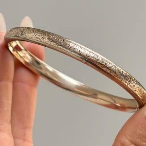 Vintage 9ct Gold Bangle, Engraved Antique Bangle, Edwardian Stacking Bangle for Her, Solid Gold Bangle for Everyday