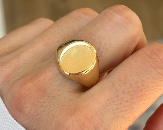 Vintage 9 Carat Gold Signet Ring - Etsy