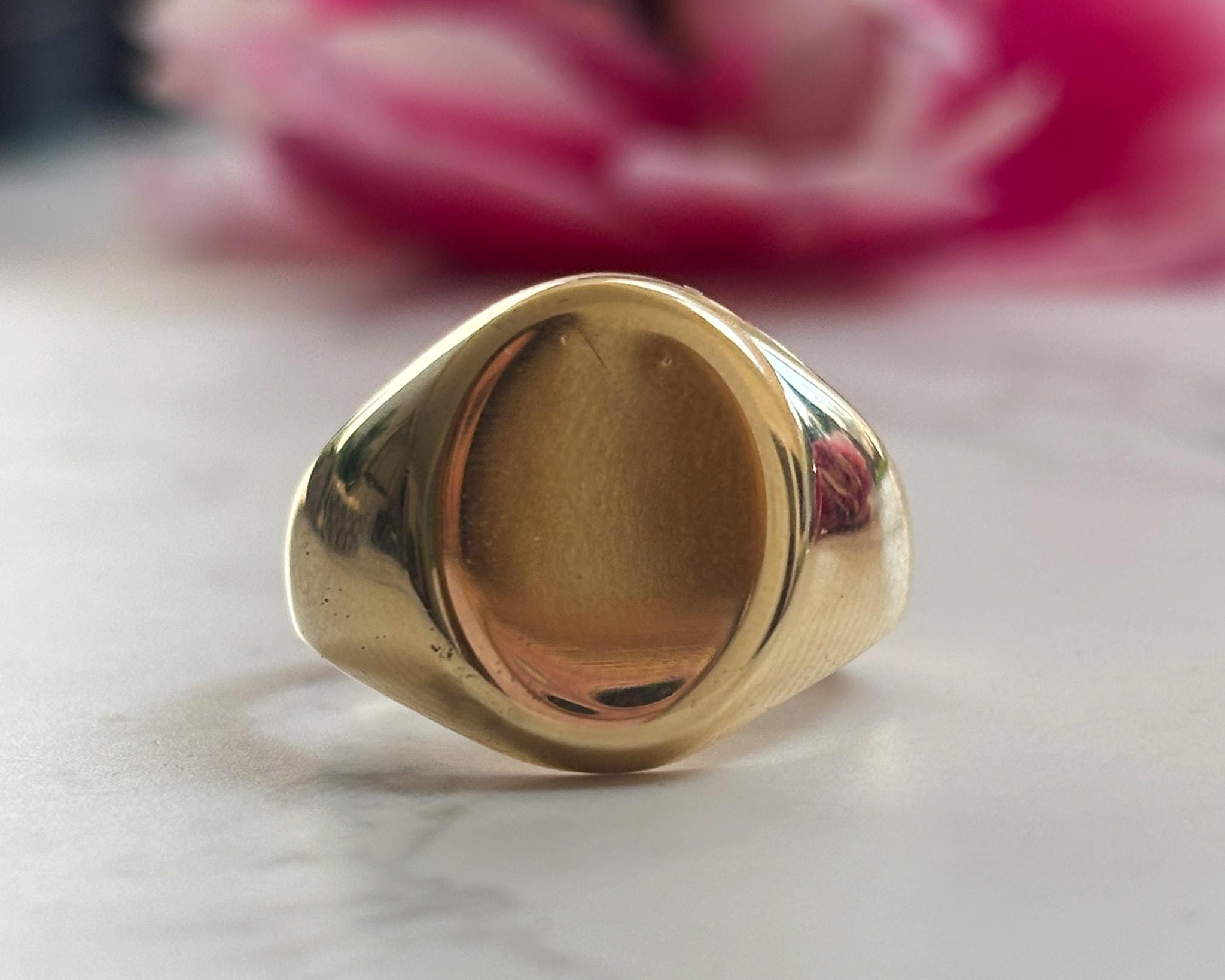 Vintage 9 Carat Gold Signet Ring - Etsy