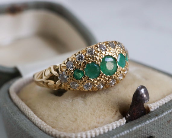 Antique Edwardian Emerald and Diamond Gypsy Ring - image 3
