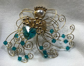 Pin Brooch One of Our Favorites Angel Made out of gold tone Metal Wires and Round Gold Beads Faux Pearl for the Angel/'s Head