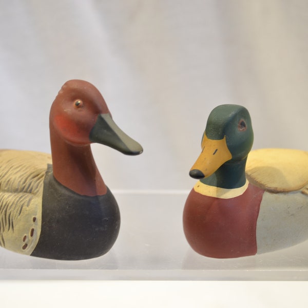 Avon Duck Collector Series 1984, pair of ceramic duck figurines, Mallard Canvasback, collectible