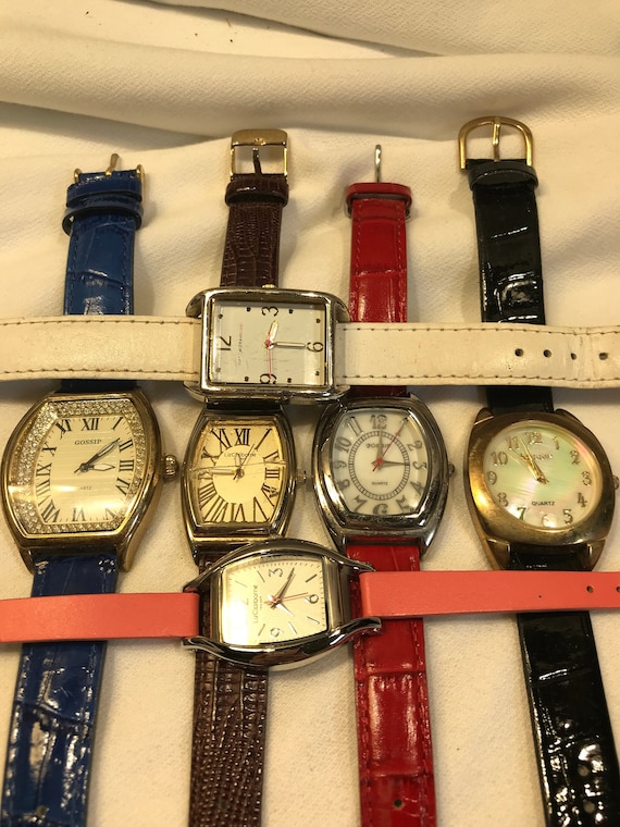 Vintage watch lot, old watches, ladies mens watch 