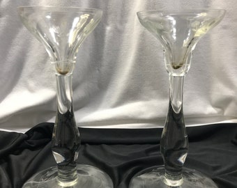 Chandeliers en verre gravé, paire de porte-cônes, ensemble de bougeoirs en verre transparent de 9 po de haut, cadeau de pendaison de crémaillère, décor de table formel