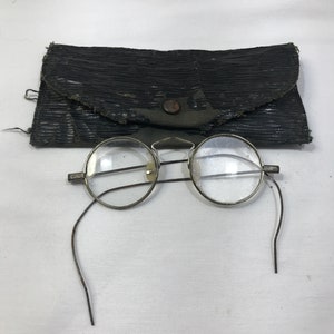 Antique wire frame spectacles in leather case, round circle lens early 20th century eyewear glasses