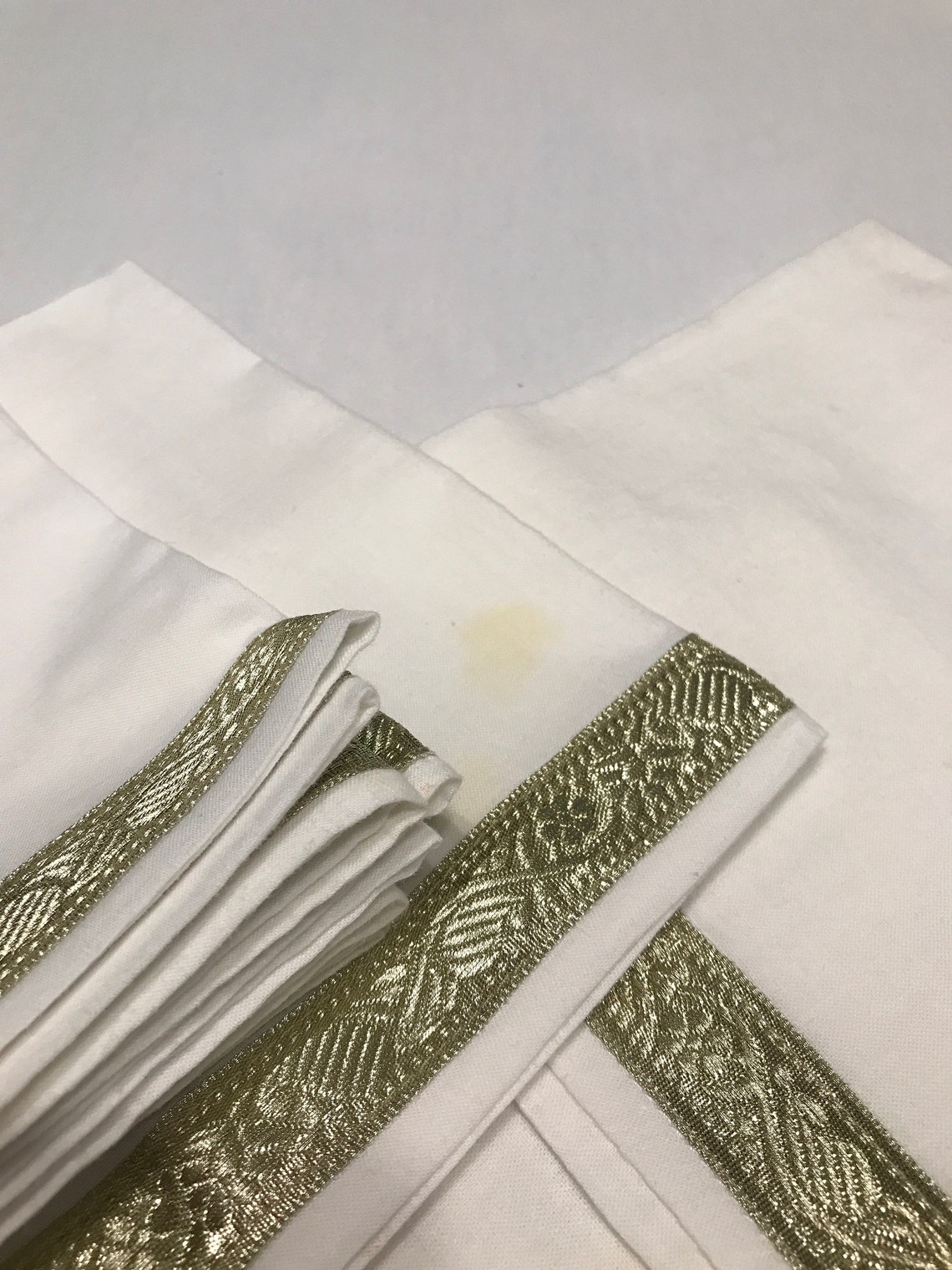 White with Gold Trim Cloth Napkin Set dinner napkins set of Etsy