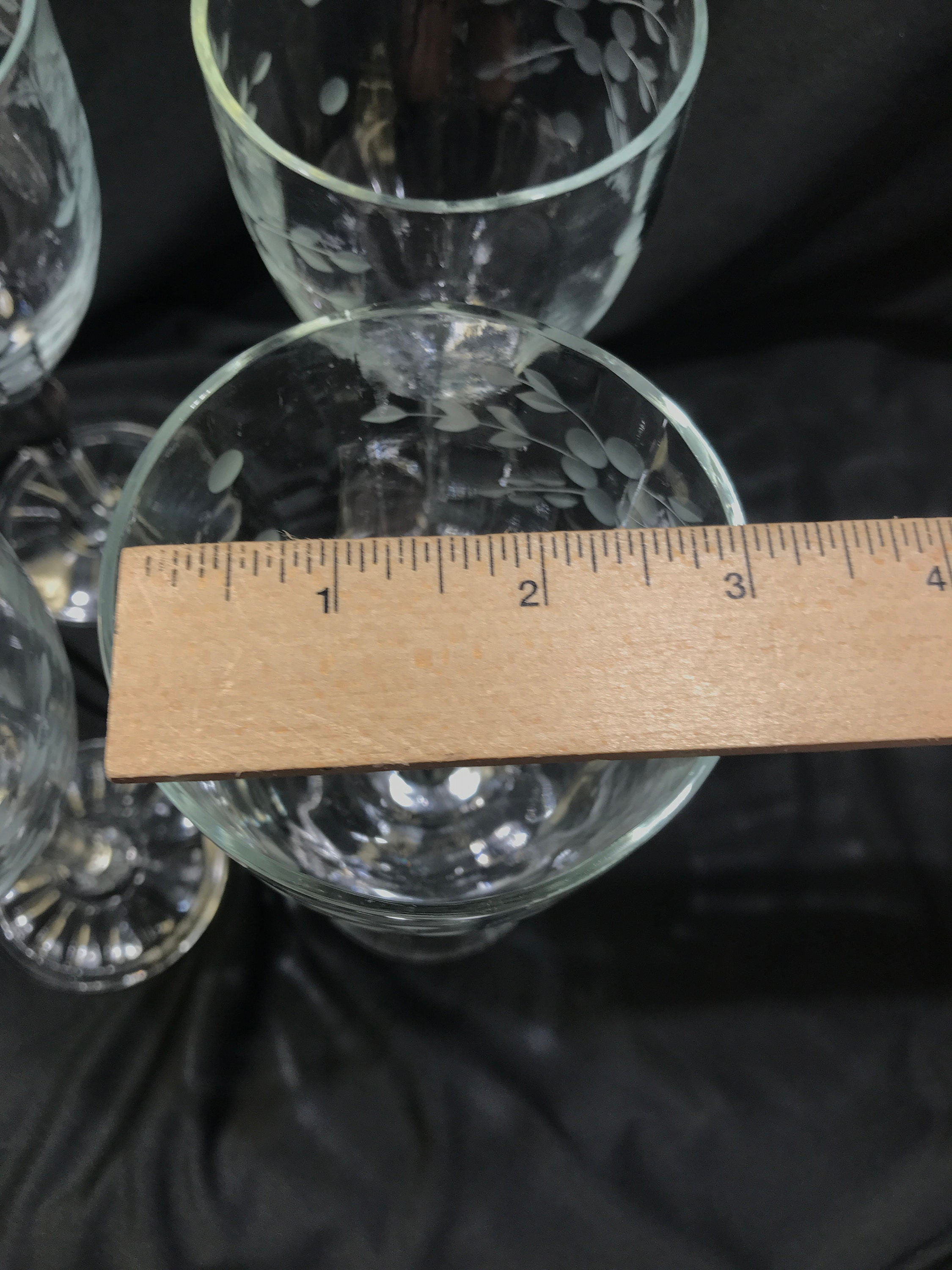 VTG SET (4) LARGE CLEAR CRYSTAL WINE GLASSES CUT BAND DESIGN FANCY STEM - 7  1/2”
