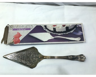 Silverplate cake server, pastry server, in original box, vintage serving utensil