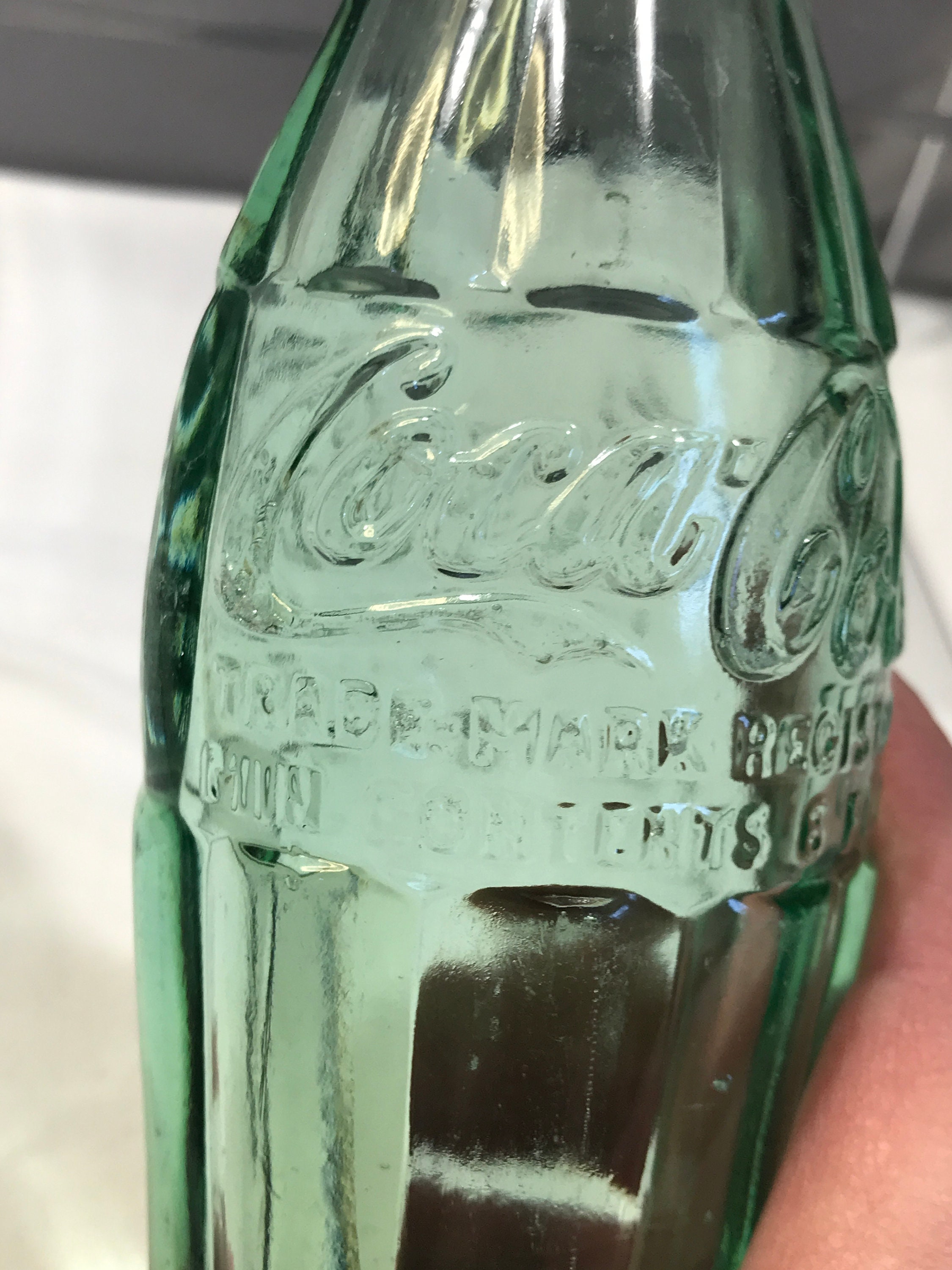 Coca-Cola retires classic glass bottle - CBS News