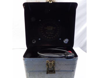 Vintage Herter's Fish Finder Model 125D, battery operated, untested