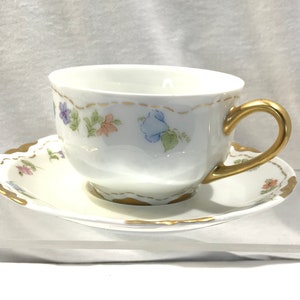 Lorenz Hutschenreuther cup and saucer set, porcelain china tea set with tea cup and matching saucer