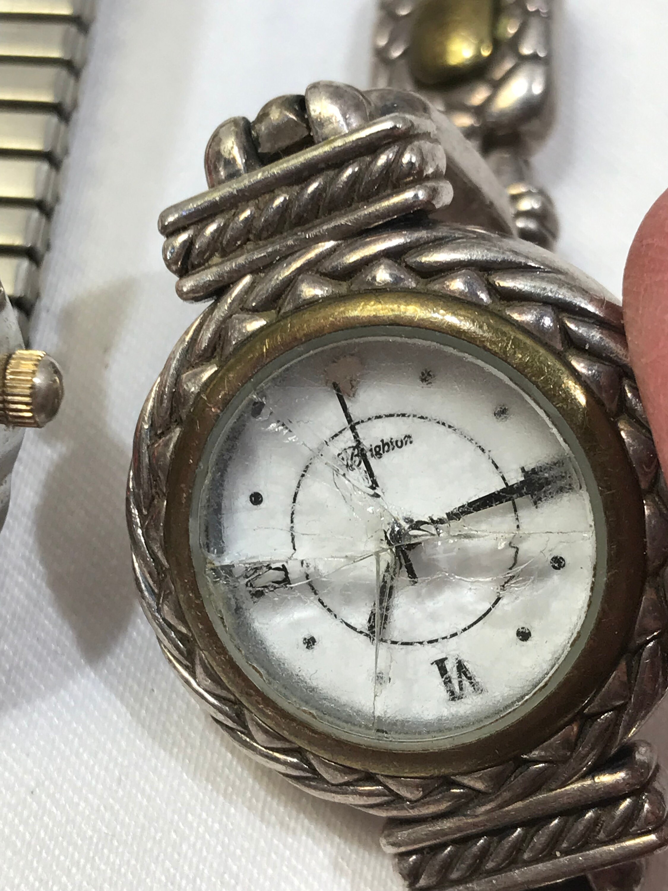 Lot De 3 Montres Anciennes Non Fonctionnelles - À Réparer Ou Pour Pièces Détachées