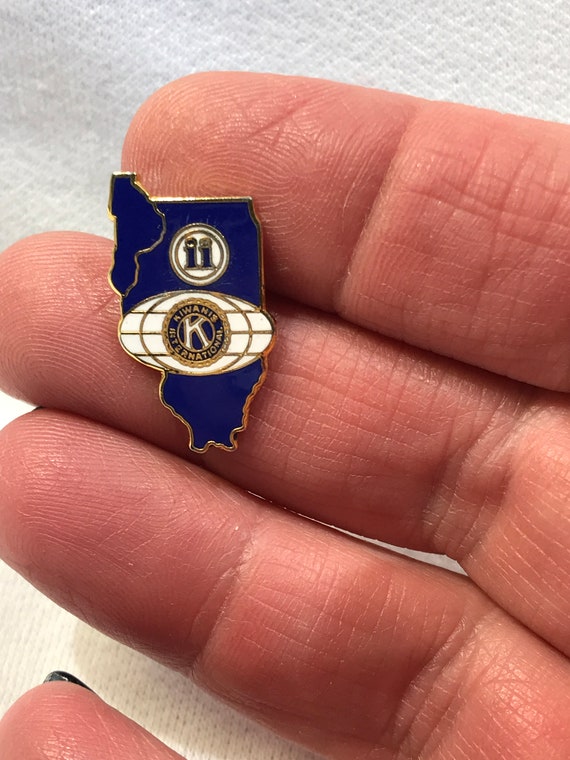 Kiwanis International pin, vintage lapel pin, Kiw… - image 4