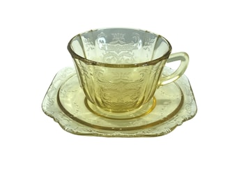 Ensemble de tasses à thé et soucoupes en verre ambré jaune Federal Glass, ensemble de verres à dépression