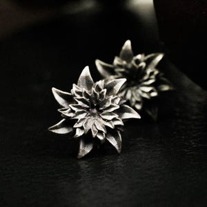 Gothic hell flower earrings, flower earrings, oxidized silver flower earrings, black or silver, flowers, gifts
